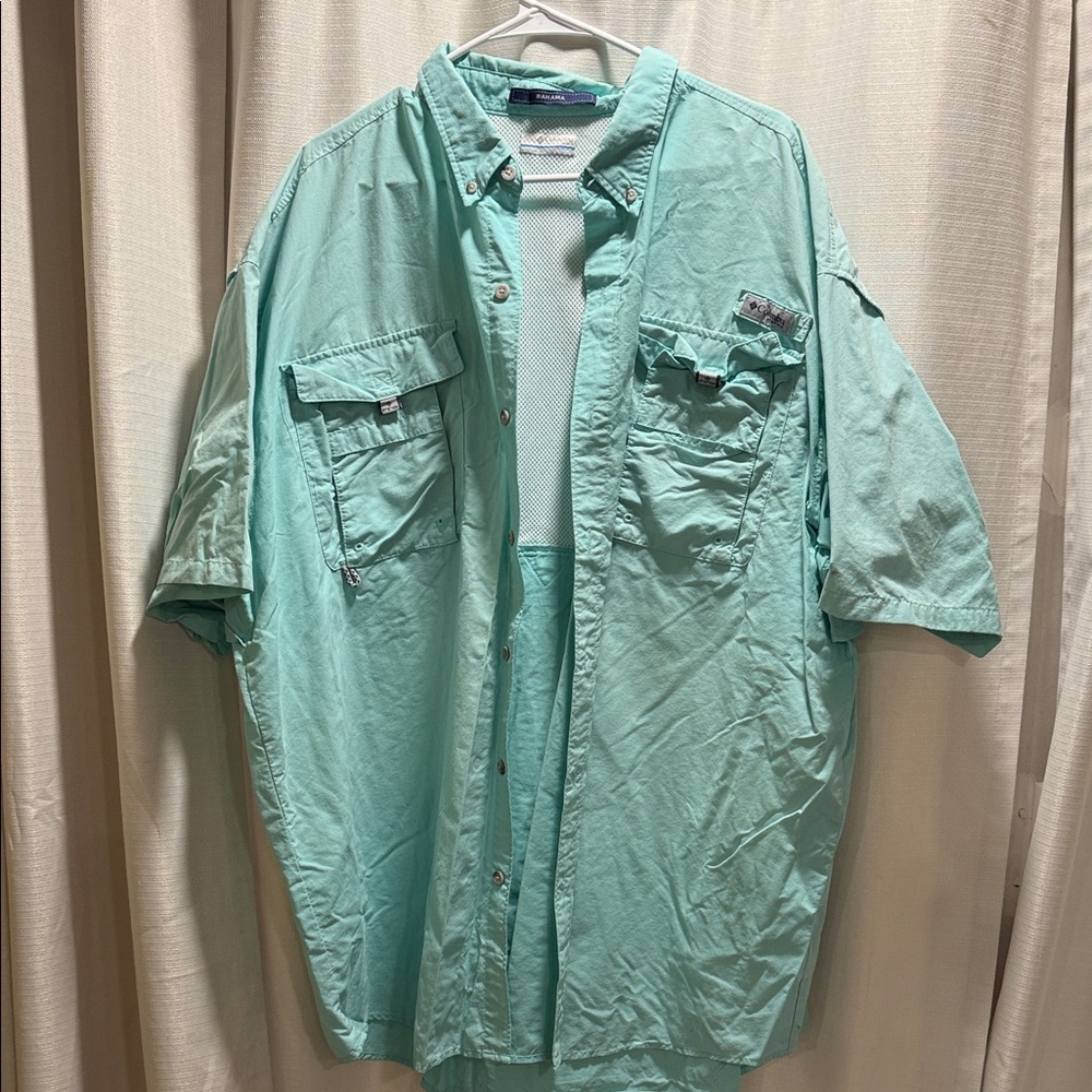 Columbia Men’s Light Teal Short Sleeve Button-Down Shirt